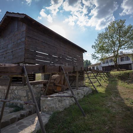Ethnocomplex Krivini Hotell Exteriör bild